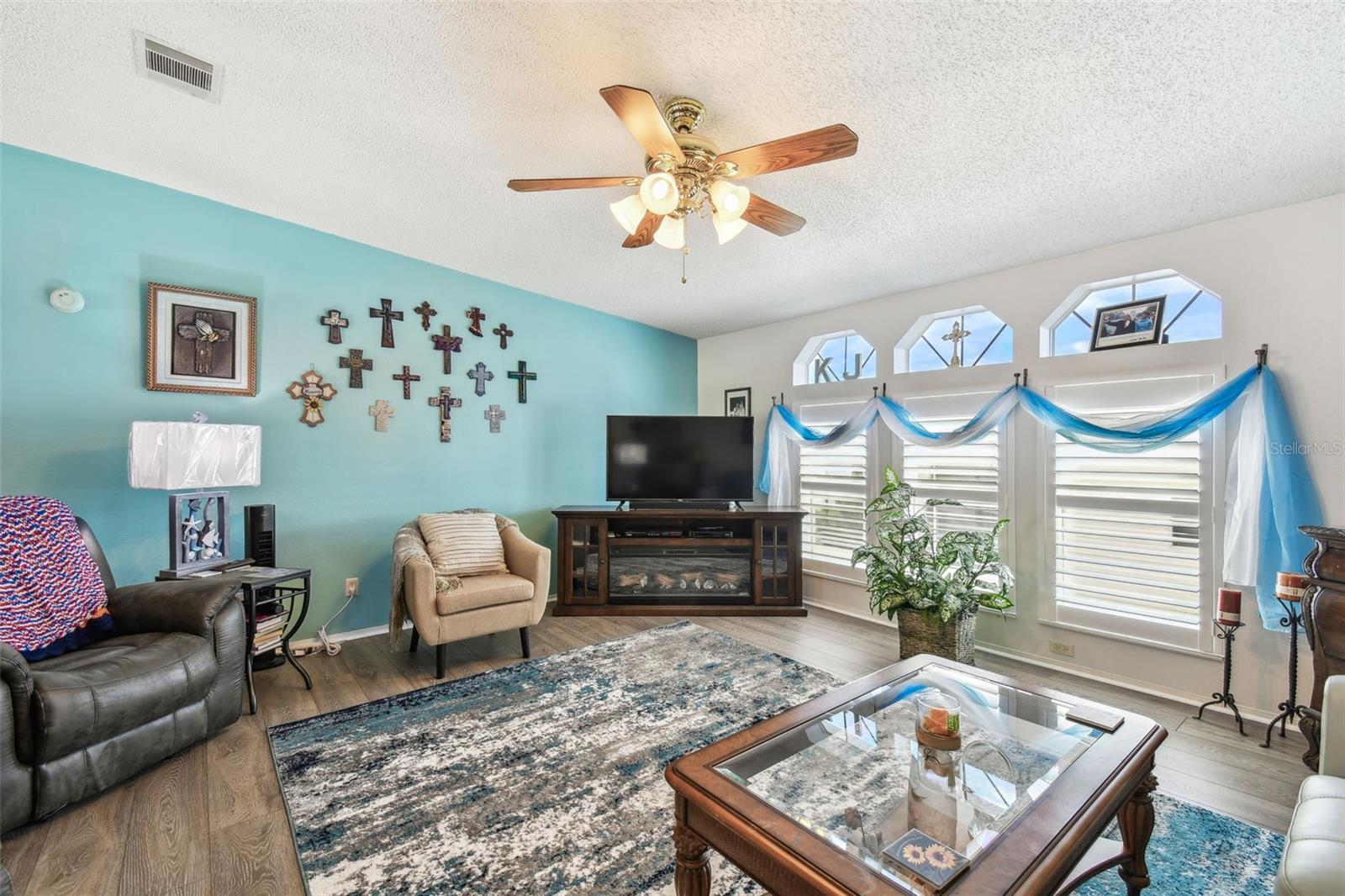 37510 NEW HORIZONS BLVD, ZEPHYRHILLS, FL, 33541