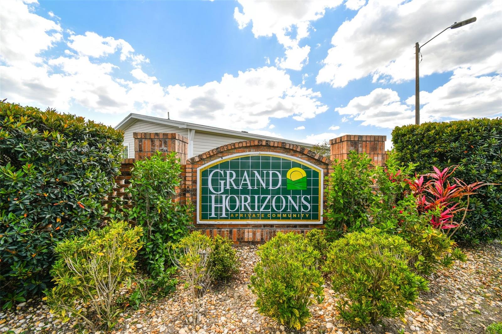 37510 NEW HORIZONS BLVD, ZEPHYRHILLS, FL, 33541