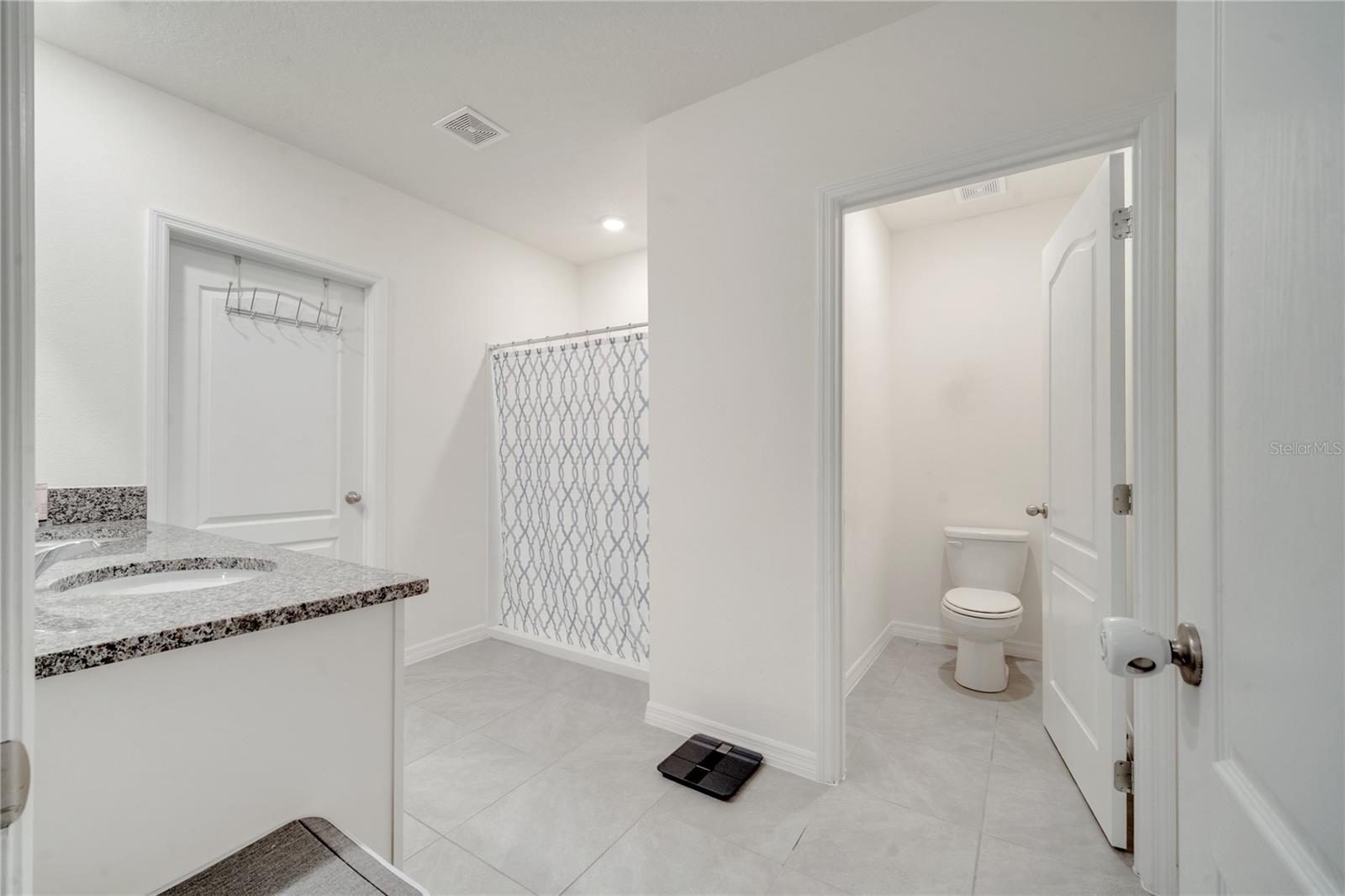 417 NOBLE AVE, DAVENPORT, FL, 33837