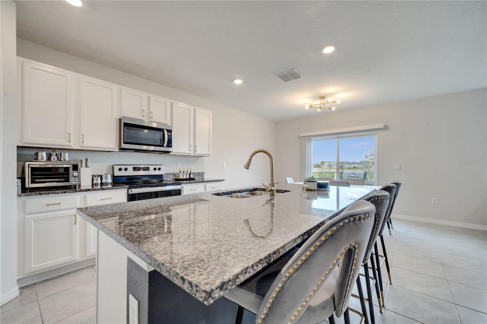 417 NOBLE AVE, DAVENPORT, FL, 33837