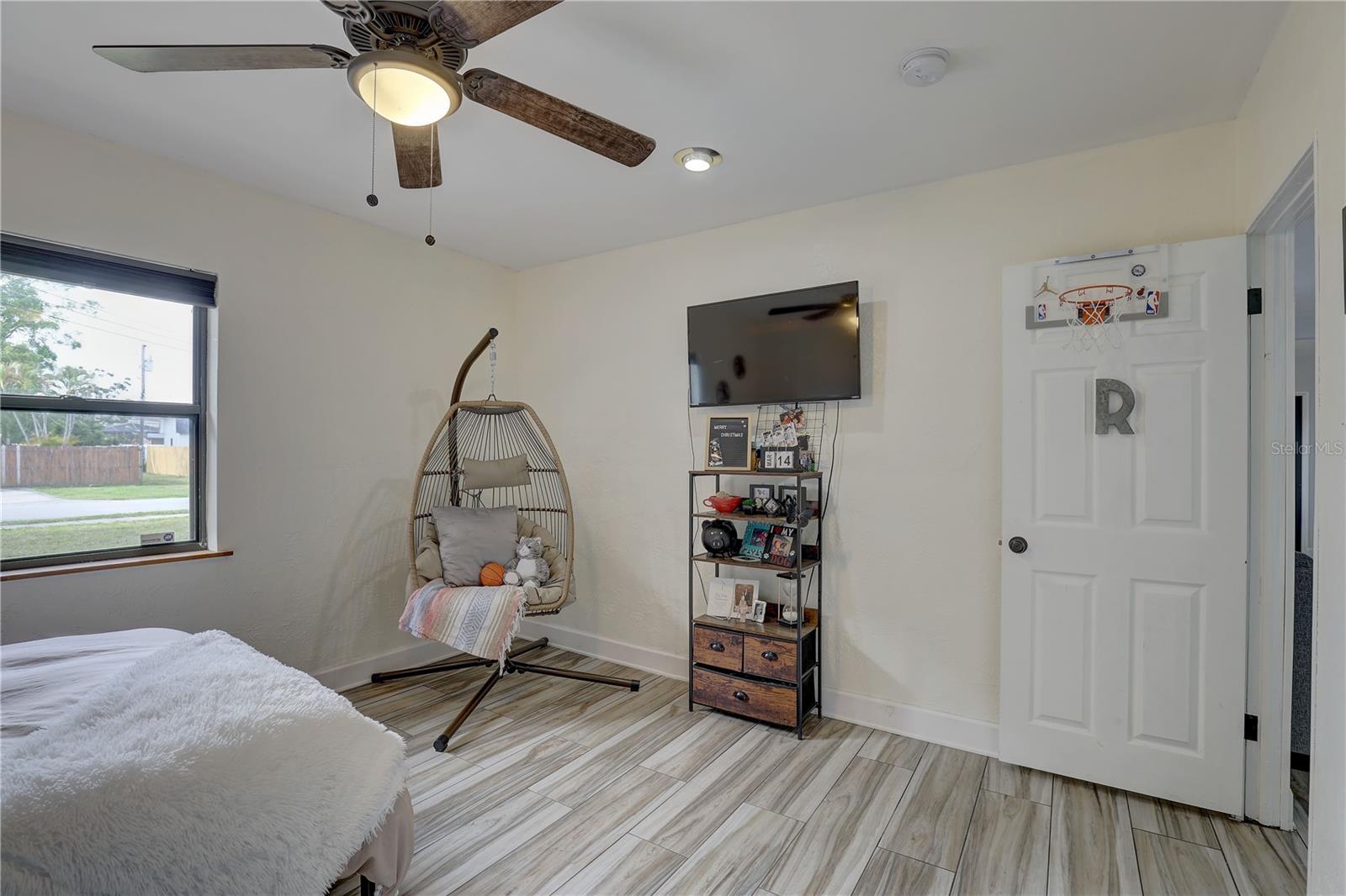 4715 71ST AVE N, PINELLAS PARK, FL, 33781