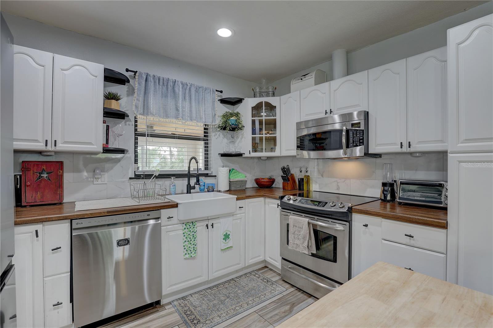 4715 71ST AVE N, PINELLAS PARK, FL, 33781