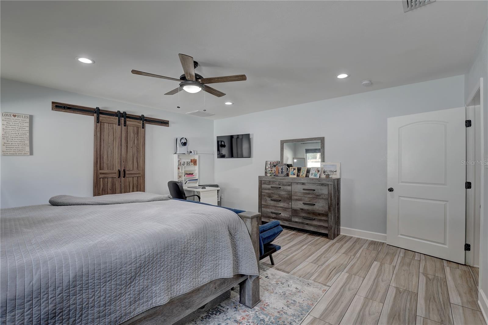 4715 71ST AVE N, PINELLAS PARK, FL, 33781