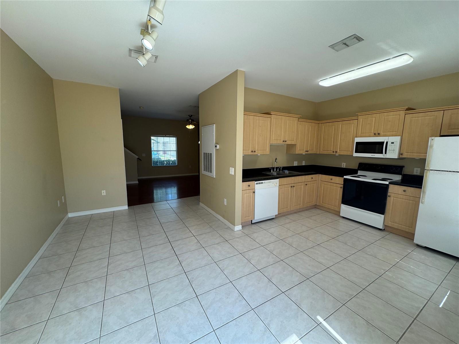 7605 PLANTATION CIR #n/a, UNIVERSITY PARK, FL, 34201