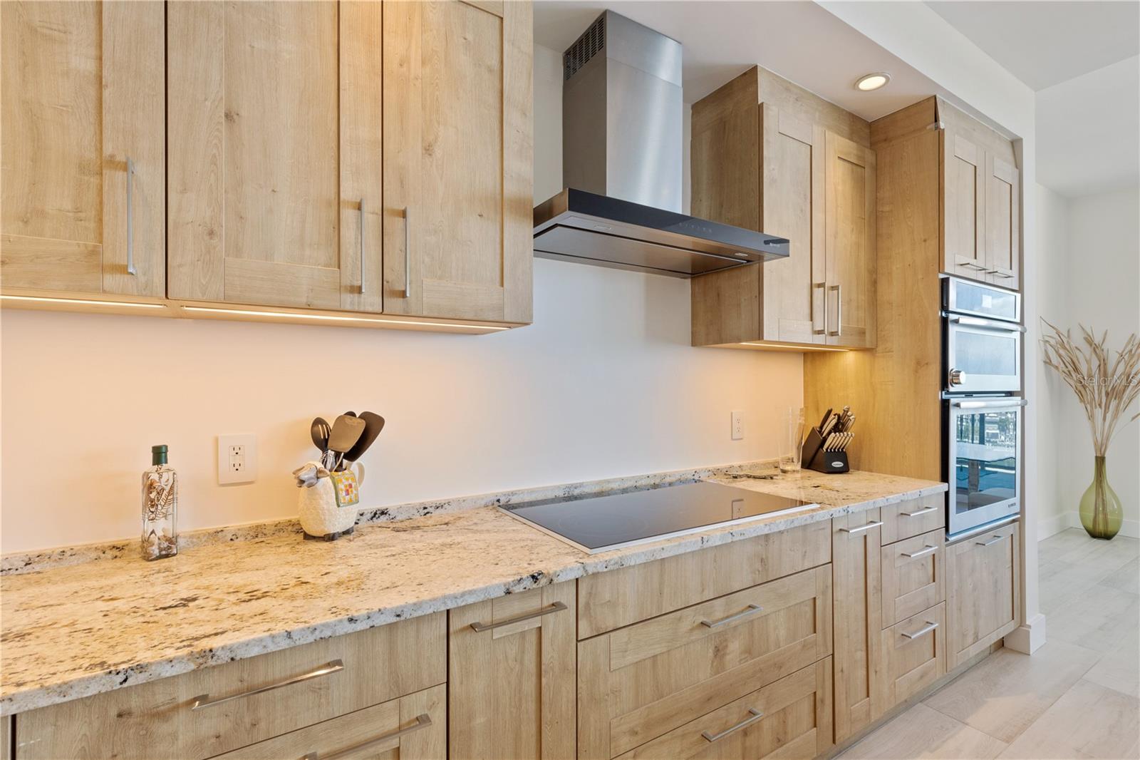 1155 N GULFSTREAM AVE #508, SARASOTA, FL, 34236