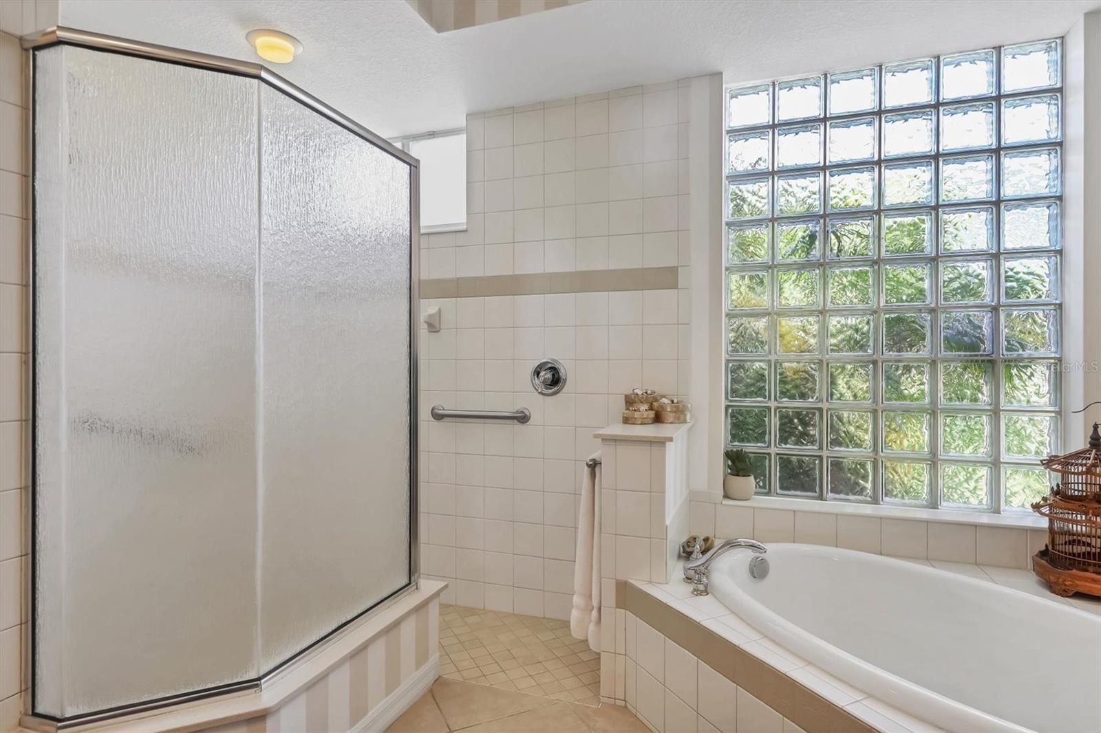 7816 ASHLEY CIR, UNIVERSITY PARK, FL, 34201