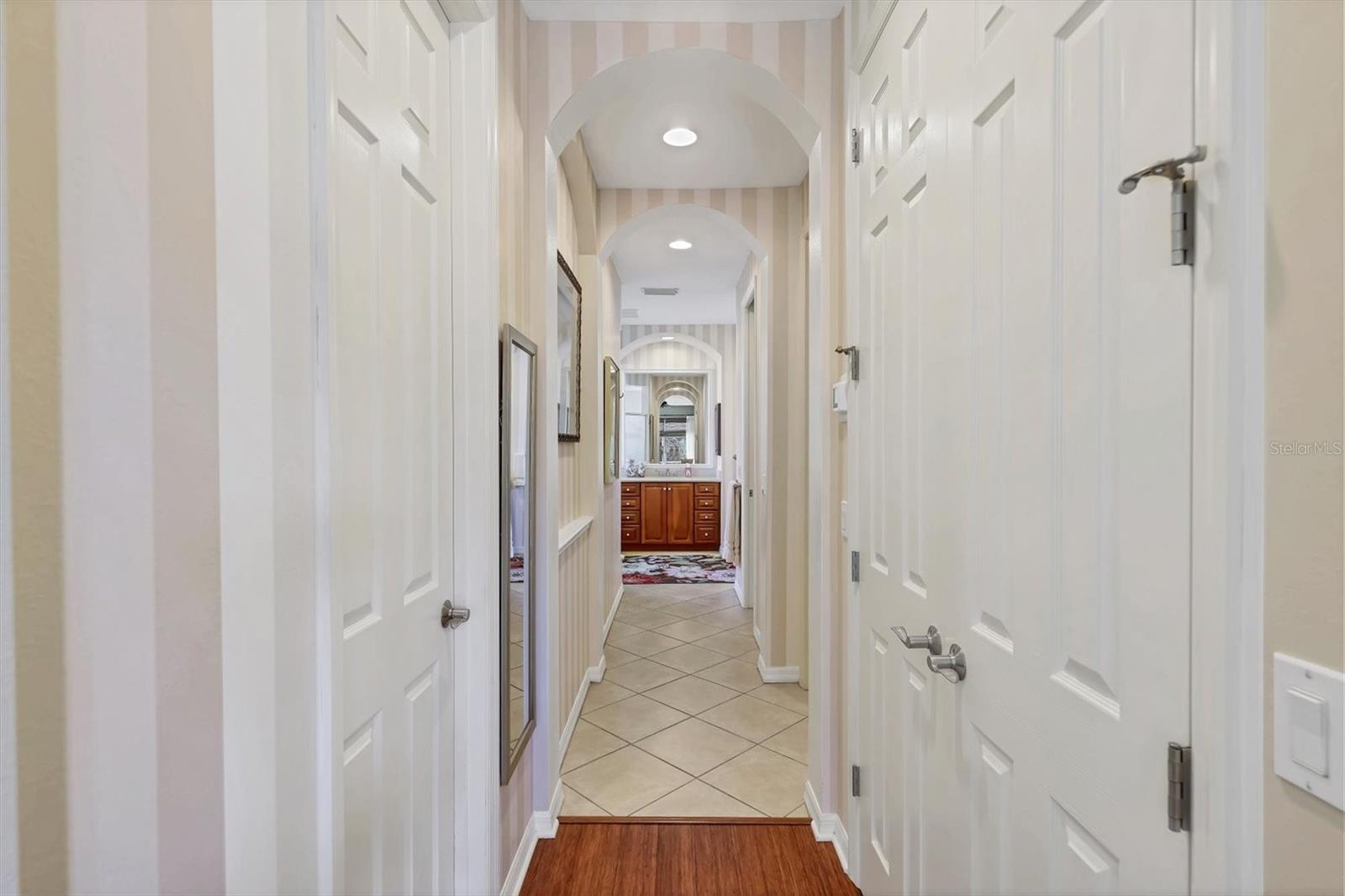 7816 ASHLEY CIR, UNIVERSITY PARK, FL, 34201