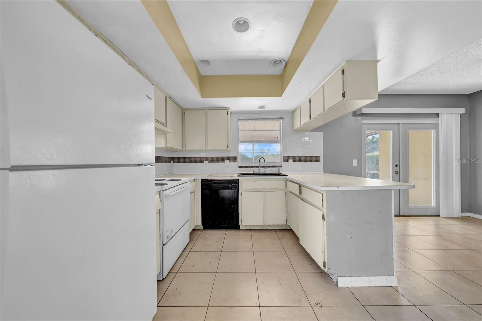 1929 CROWN PARK DR, VALRICO, FL, 33594