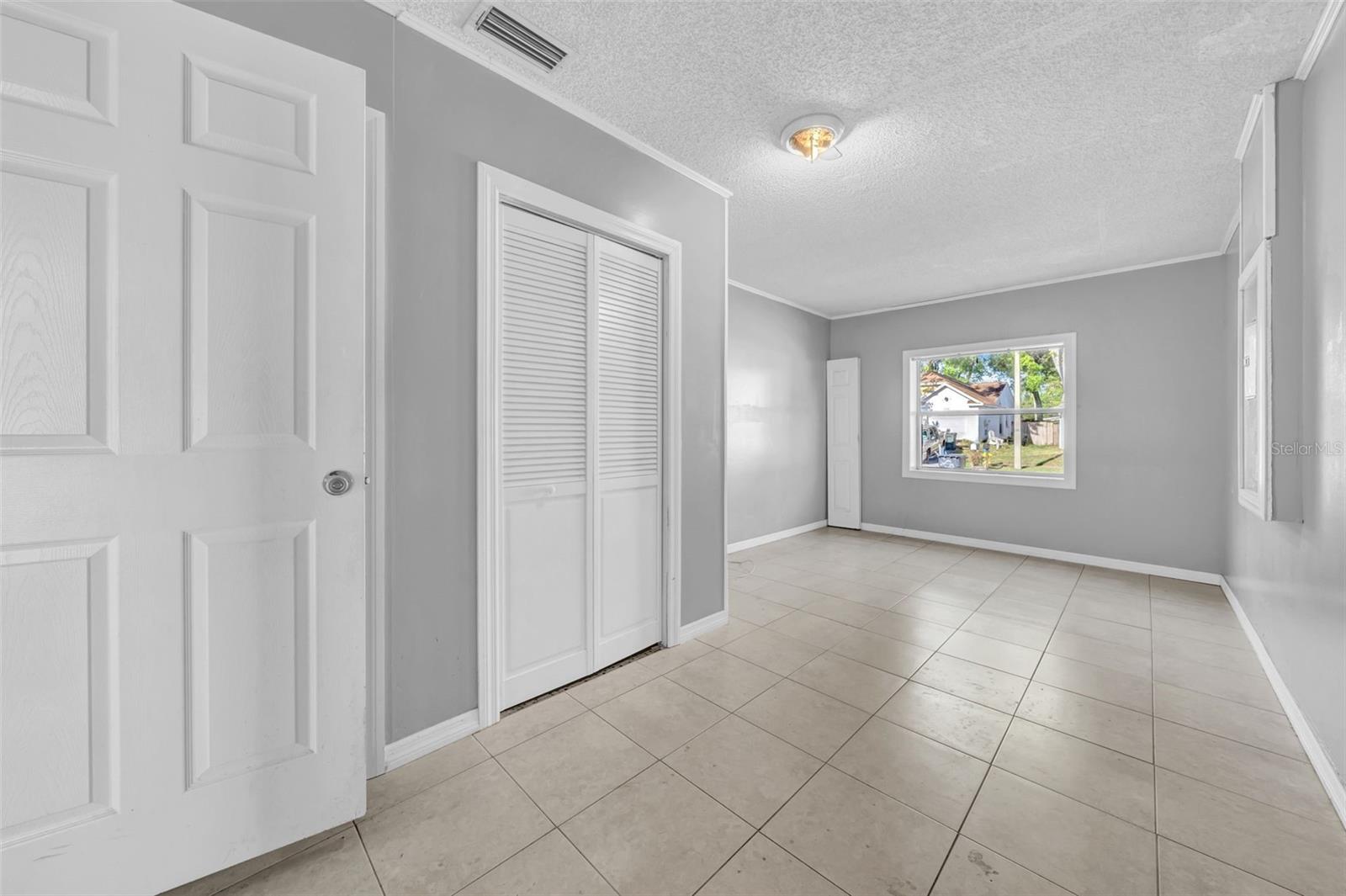 1929 CROWN PARK DR, VALRICO, FL, 33594