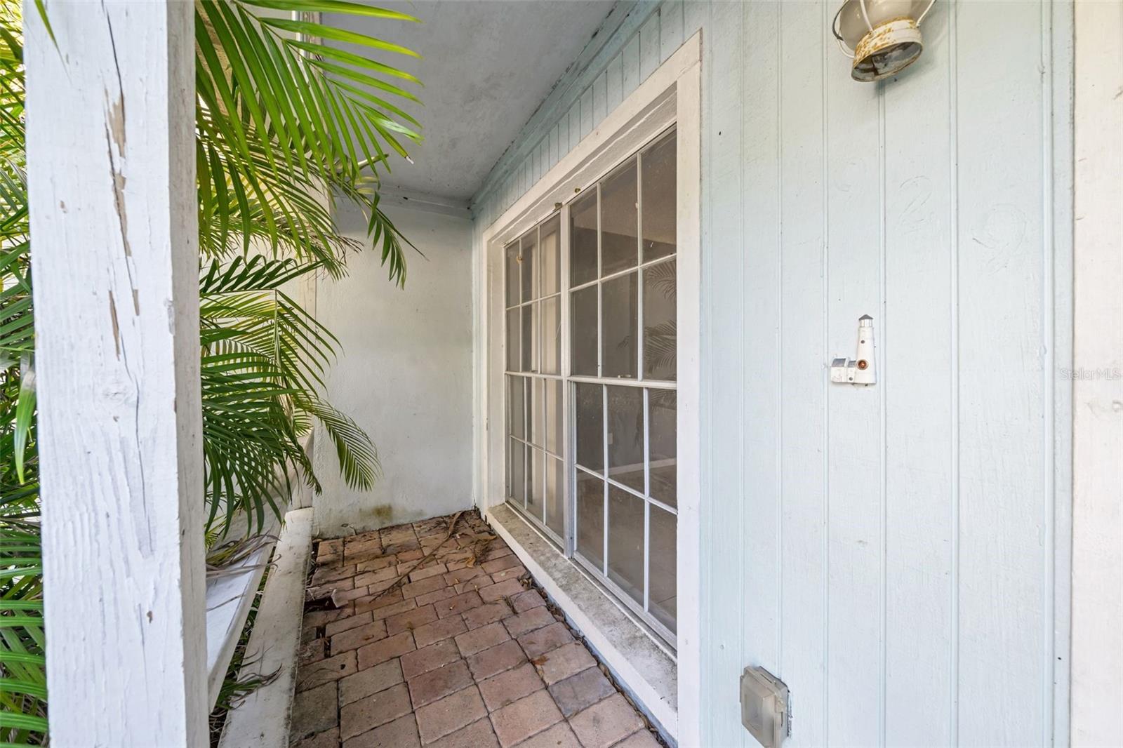 1929 CROWN PARK DR, VALRICO, FL, 33594