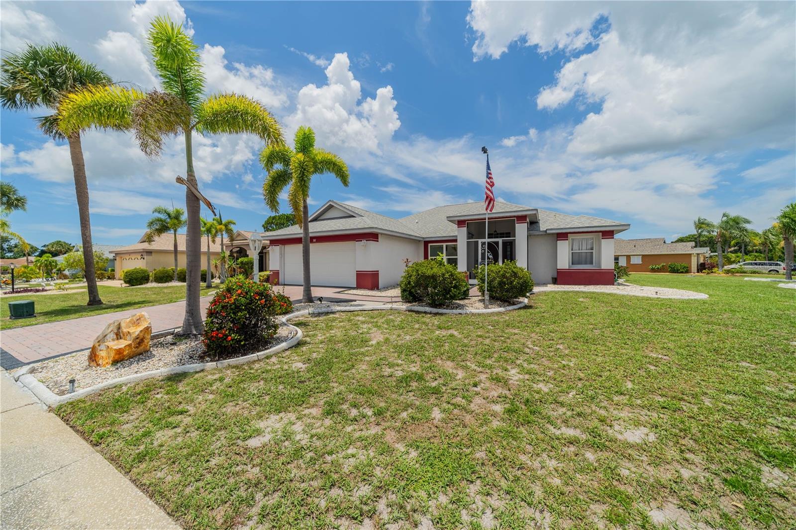 301 CALOOSA PALMS CT, SUN CITY CENTER, FL, 33573