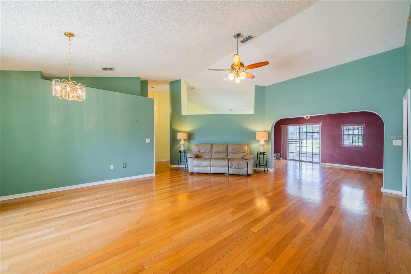 301 CALOOSA PALMS CT, SUN CITY CENTER, FL, 33573