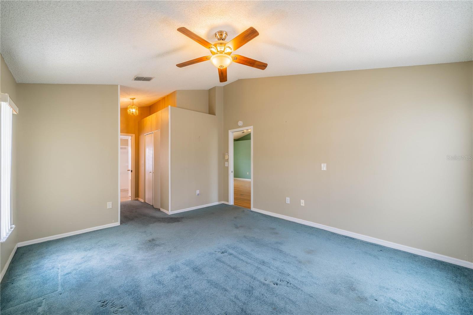 301 CALOOSA PALMS CT, SUN CITY CENTER, FL, 33573
