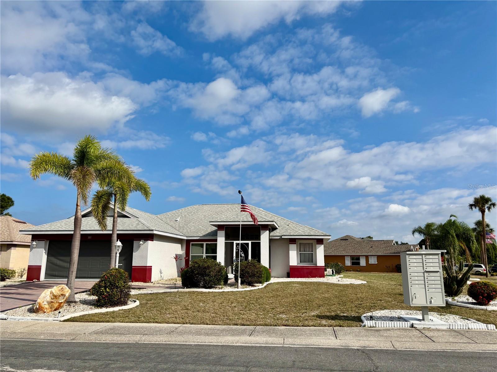 301 CALOOSA PALMS CT, SUN CITY CENTER, FL, 33573
