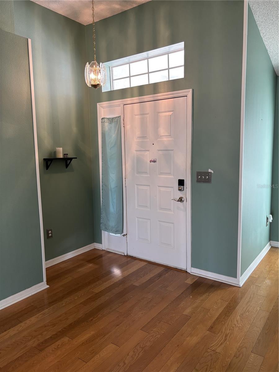 301 CALOOSA PALMS CT, SUN CITY CENTER, FL, 33573