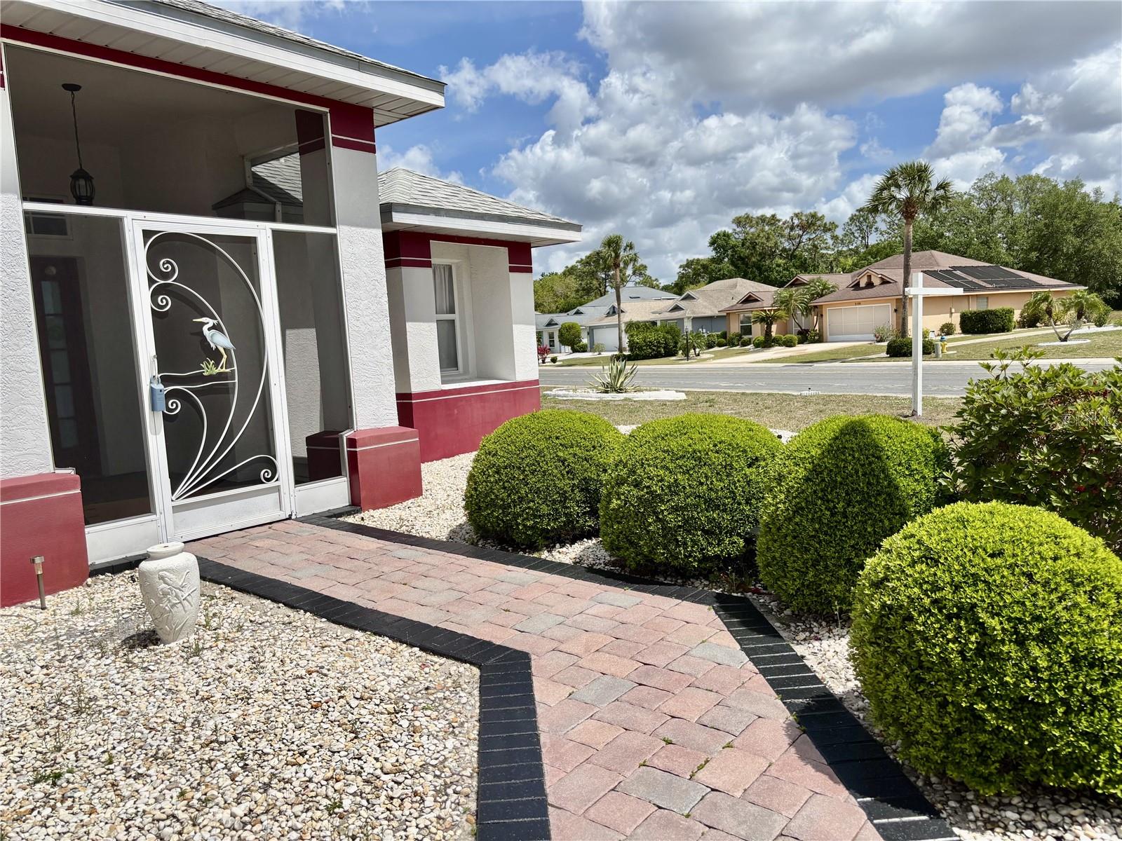 301 CALOOSA PALMS CT, SUN CITY CENTER, FL, 33573