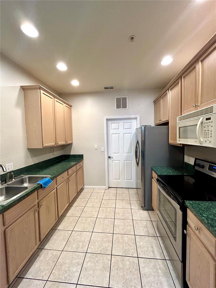 3351 WHITESTONE CIR #101, KISSIMMEE, FL, 34741