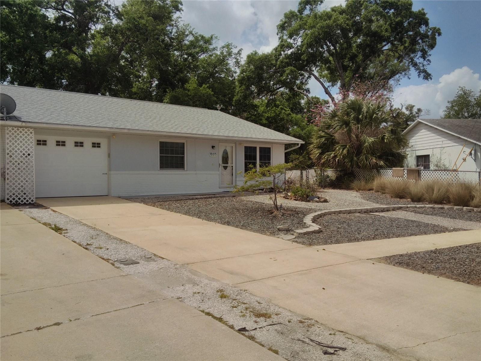 910 HARTFORD DR, DELAND, FL, 32724