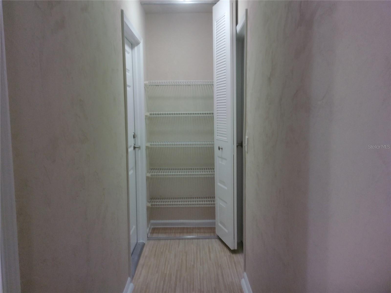 910 HARTFORD DR, DELAND, FL, 32724