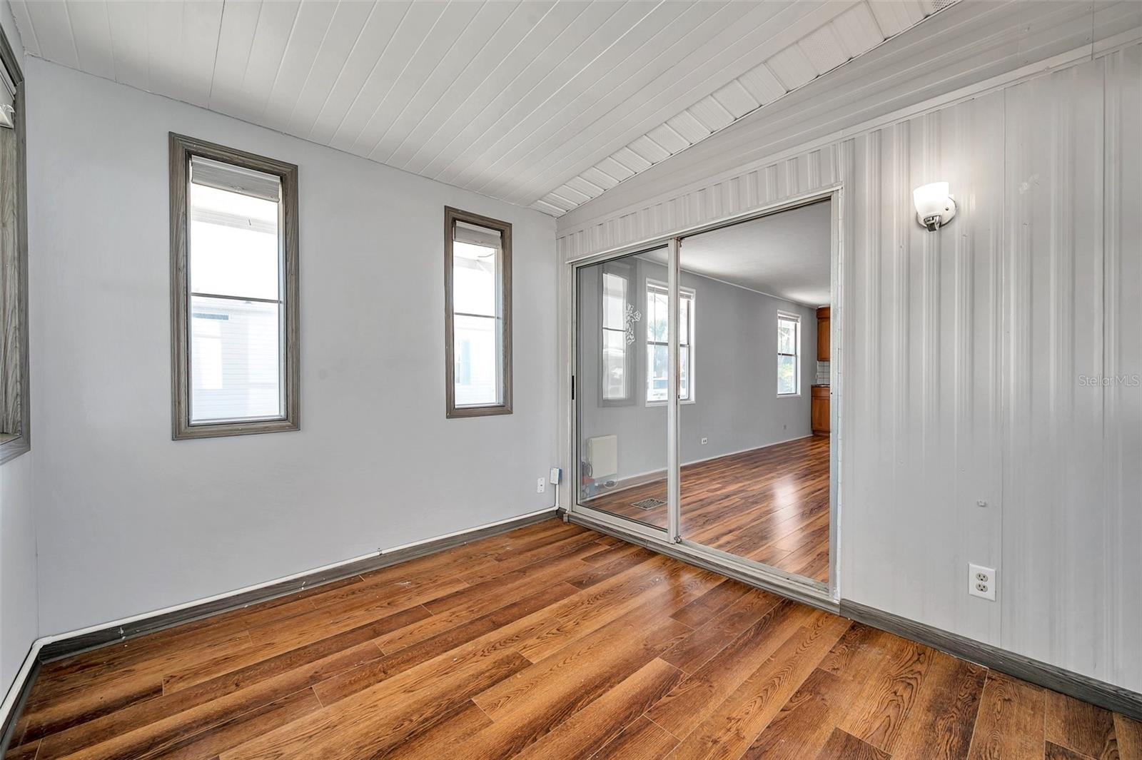 4851 W GANDY BLVD #B3 L8, TAMPA, FL, 33611