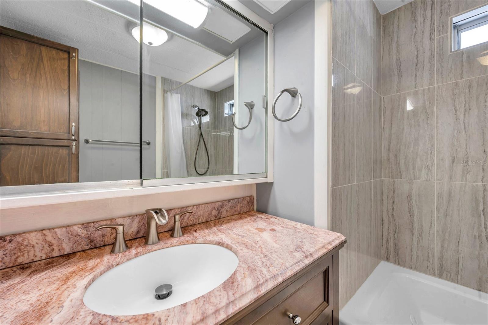 4851 W GANDY BLVD #B3 L8, TAMPA, FL, 33611