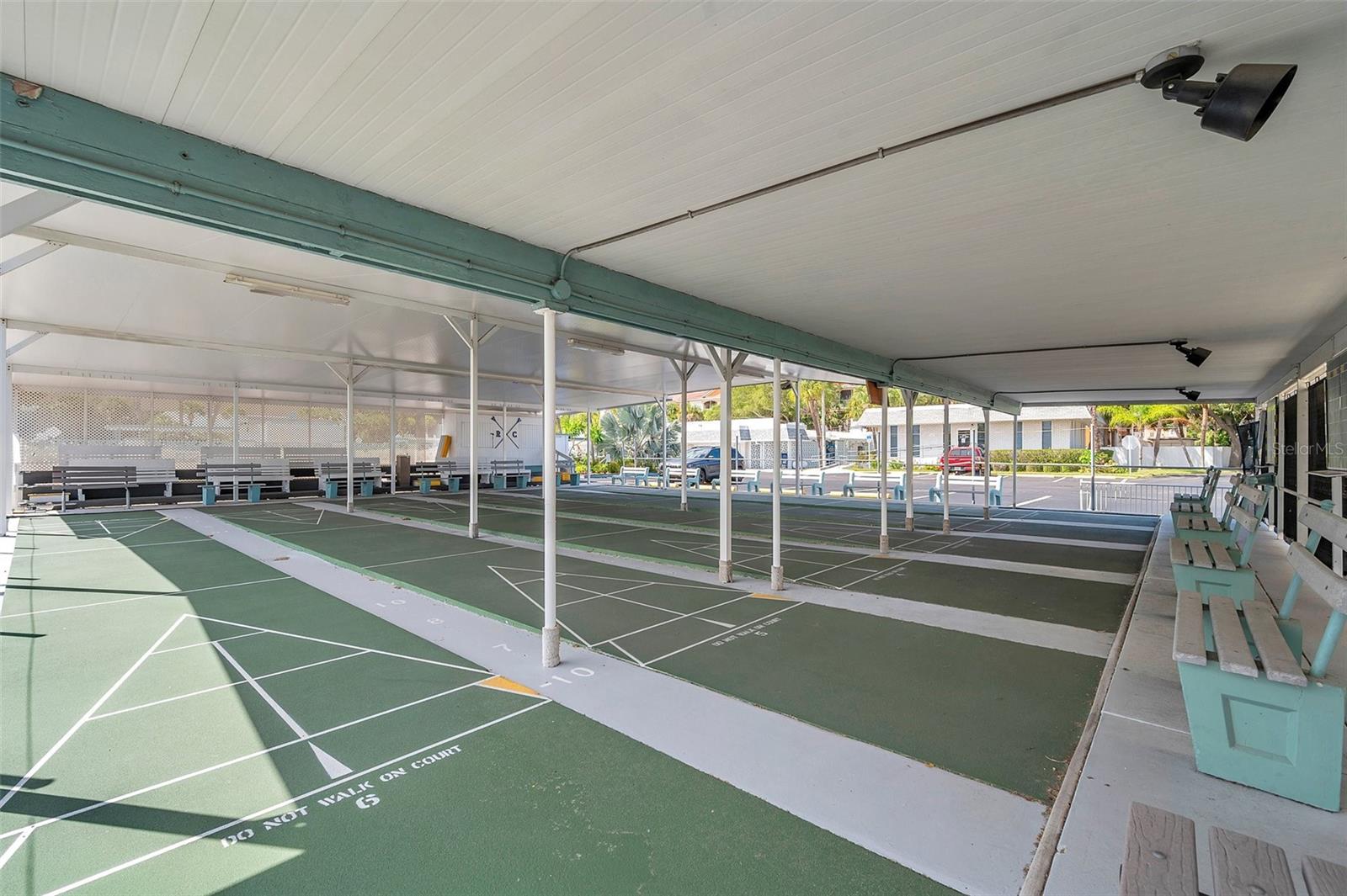 4851 W GANDY BLVD #B3 L8, TAMPA, FL, 33611