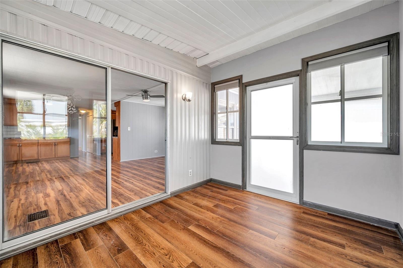 4851 W GANDY BLVD #B3 L8, TAMPA, FL, 33611