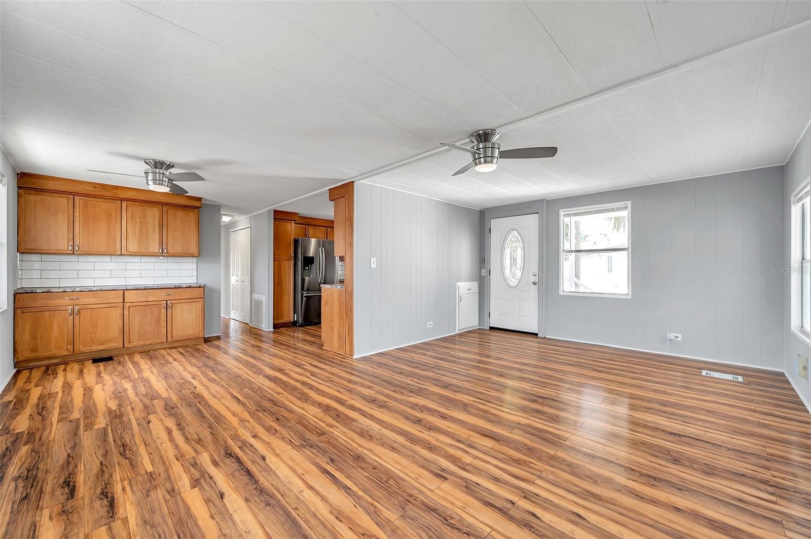 4851 W GANDY BLVD #B3 L8, TAMPA, FL, 33611