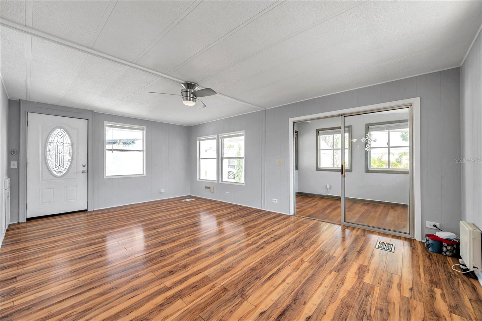 4851 W GANDY BLVD #B3 L8, TAMPA, FL, 33611