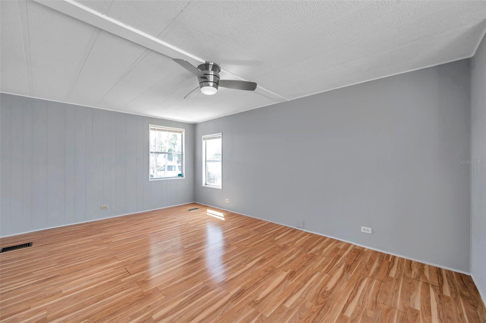 4851 W GANDY BLVD #B3 L8, TAMPA, FL, 33611