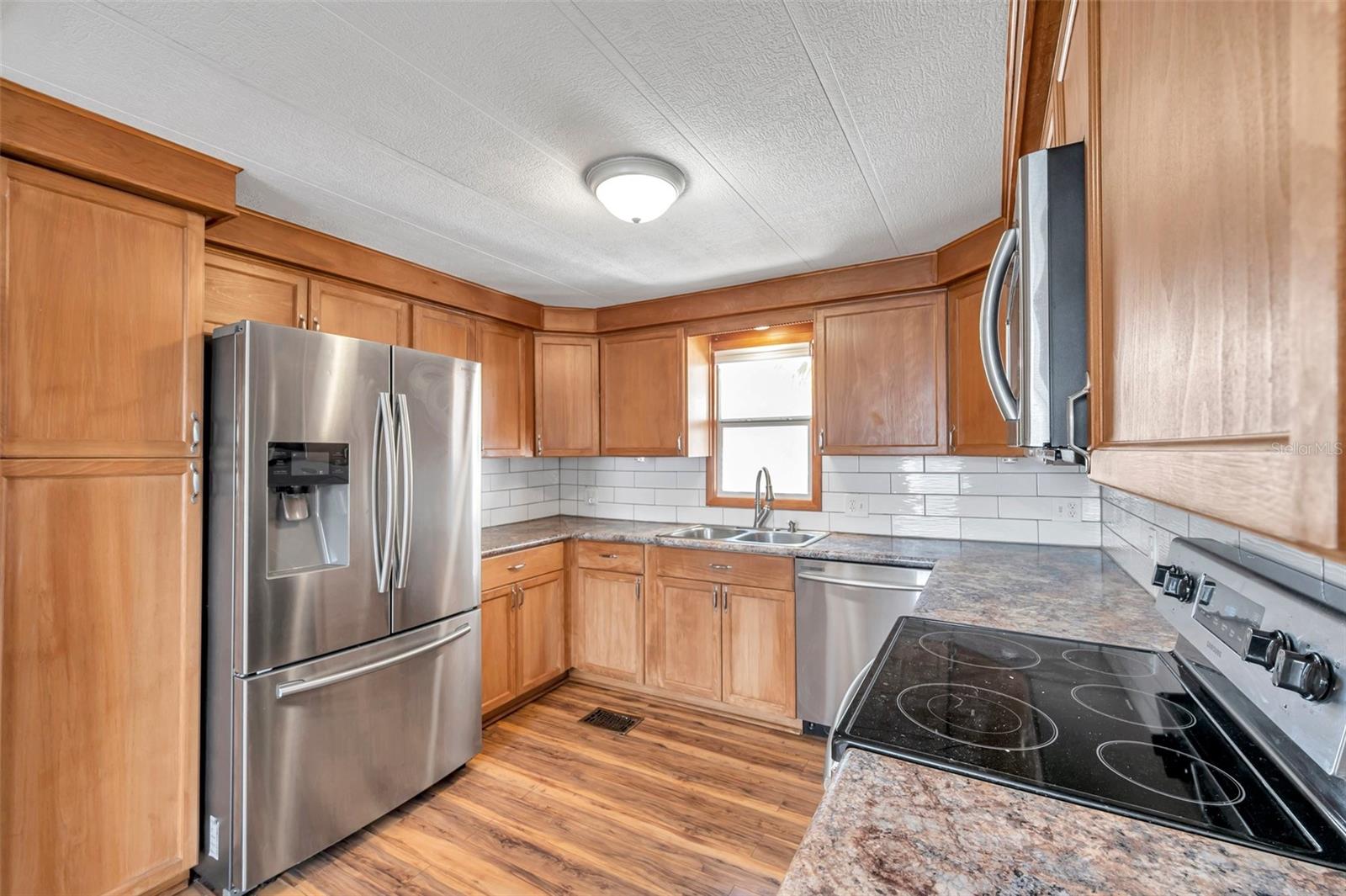 4851 W GANDY BLVD #B3 L8, TAMPA, FL, 33611