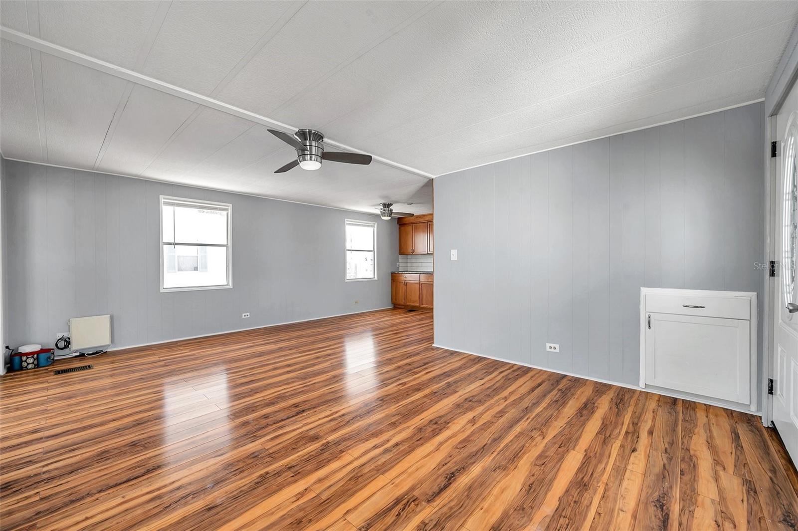 4851 W GANDY BLVD #B3 L8, TAMPA, FL, 33611