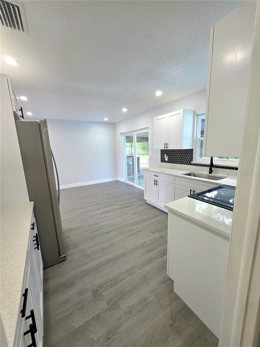 3311 W PARIS ST, TAMPA, FL, 33614