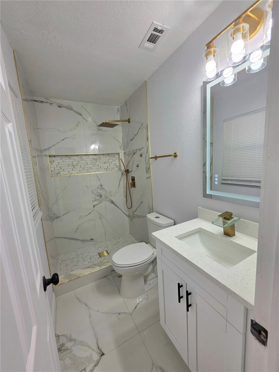 3311 W PARIS ST, TAMPA, FL, 33614