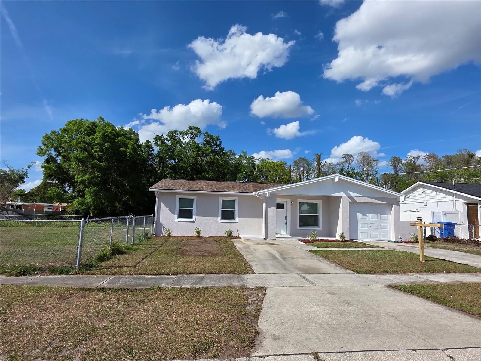 3311 W PARIS ST, TAMPA, FL, 33614