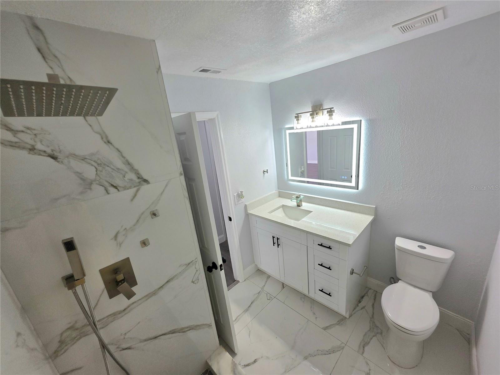 3311 W PARIS ST, TAMPA, FL, 33614