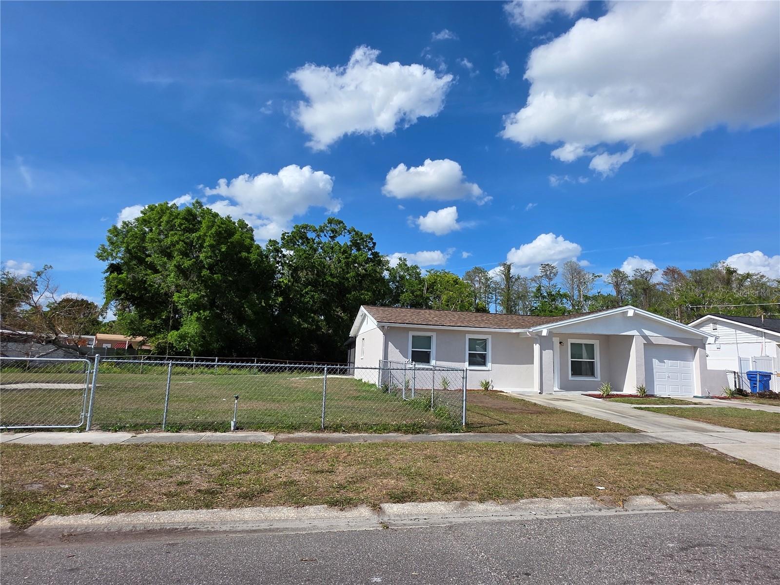 3311 W PARIS ST, TAMPA, FL, 33614