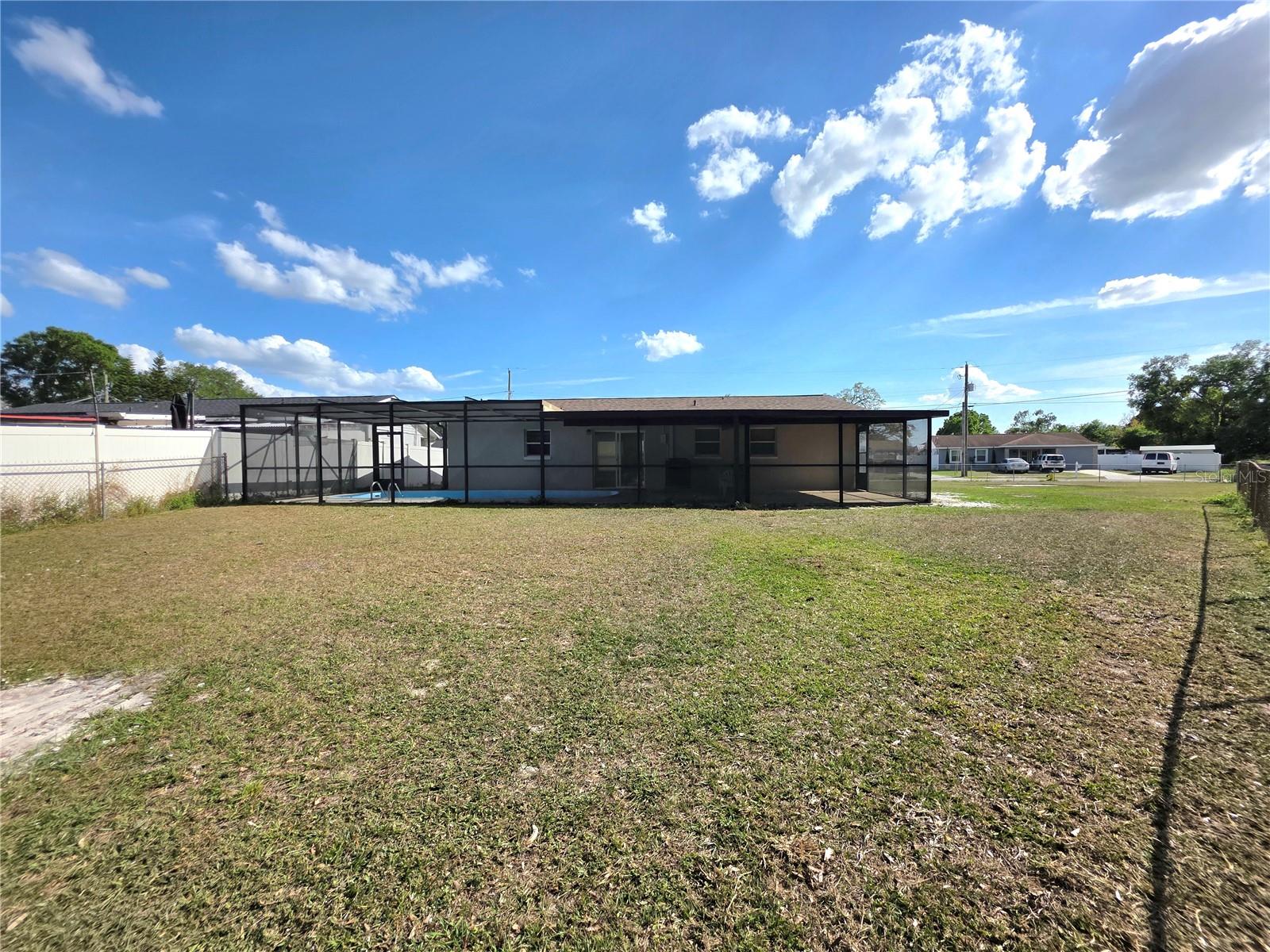 3311 W PARIS ST, TAMPA, FL, 33614