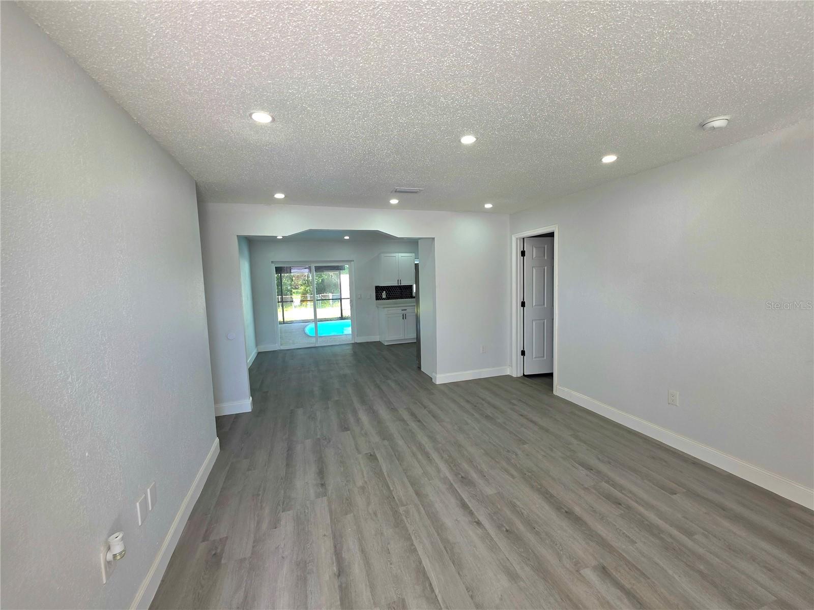 3311 W PARIS ST, TAMPA, FL, 33614