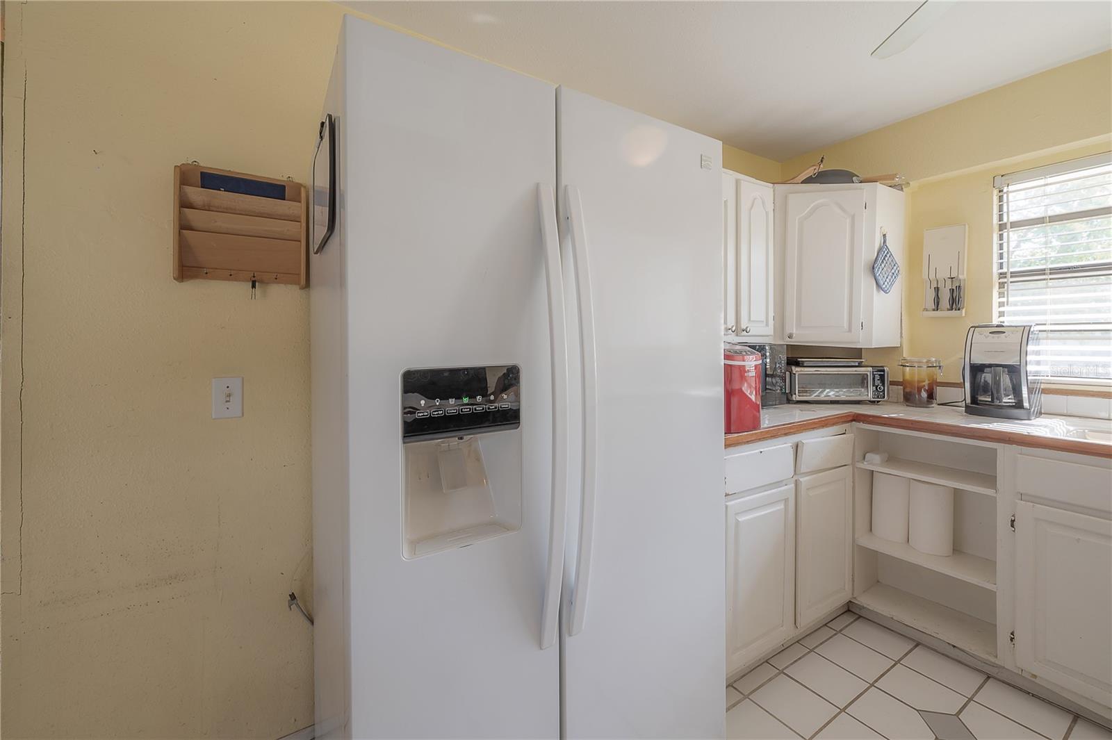 6702 N BRANCH AVE, TAMPA, FL, 33604