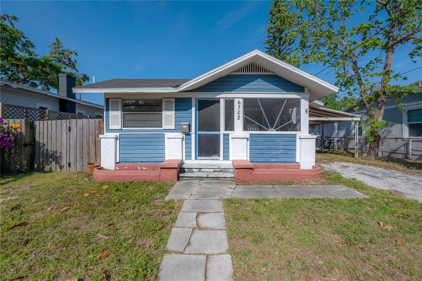 6702 N BRANCH AVE, TAMPA, FL, 33604