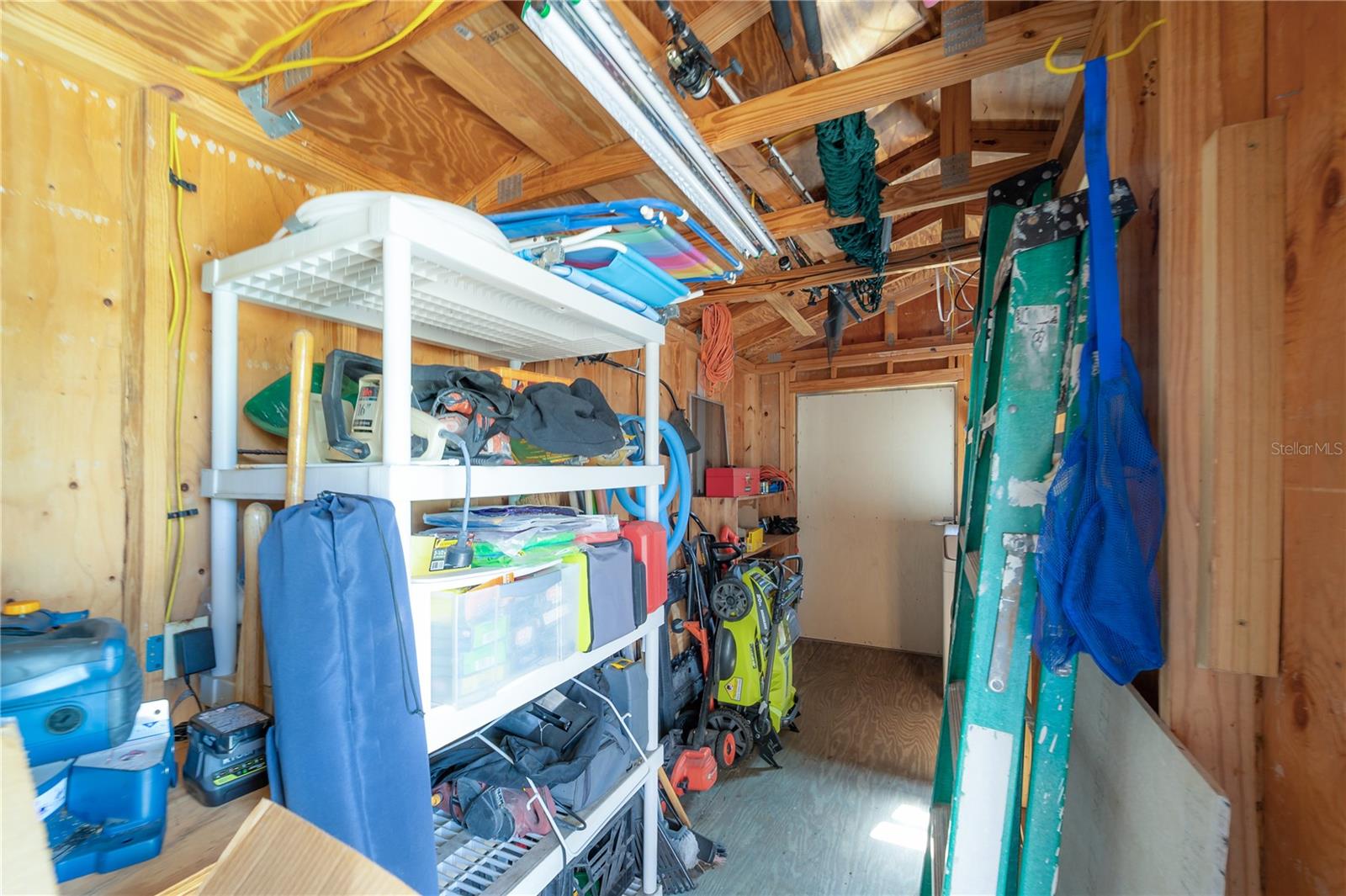 6702 N BRANCH AVE, TAMPA, FL, 33604