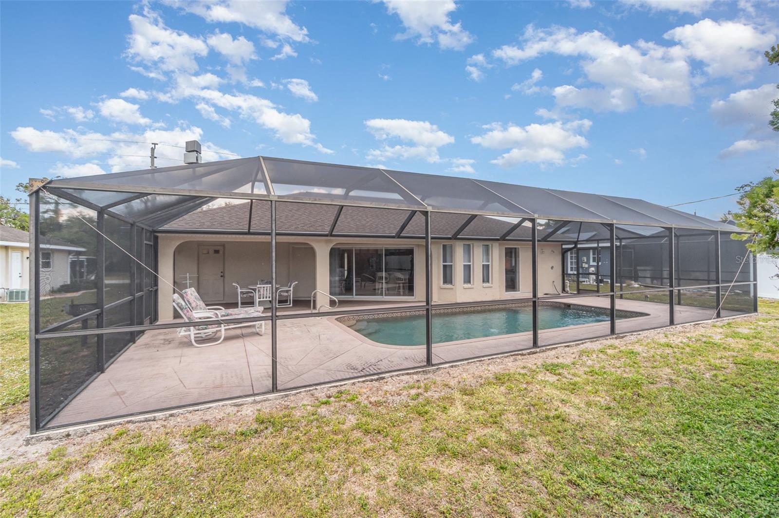 18379 EDGEWATER DR, PORT CHARLOTTE, FL, 33948