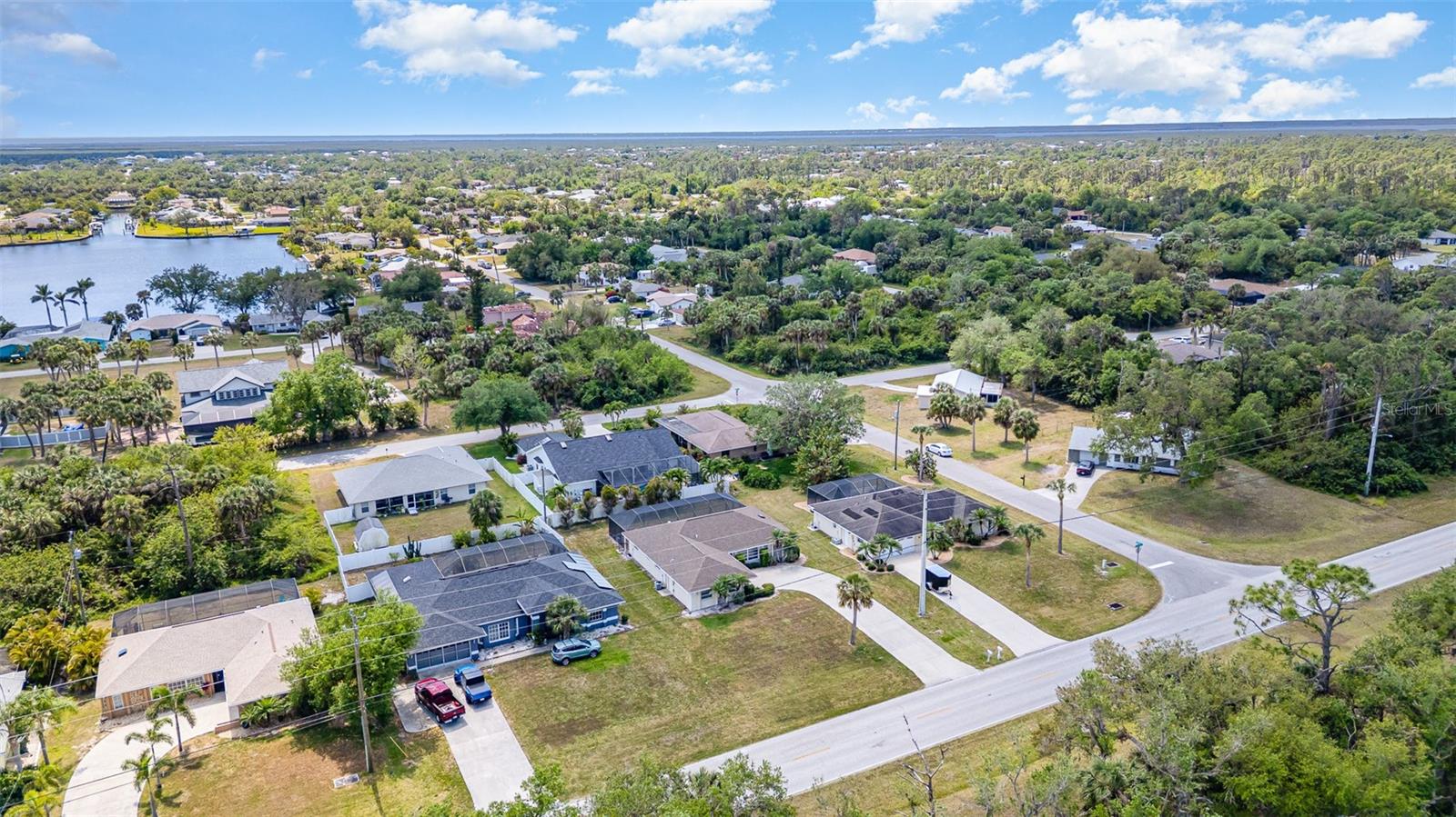 18379 EDGEWATER DR, PORT CHARLOTTE, FL, 33948