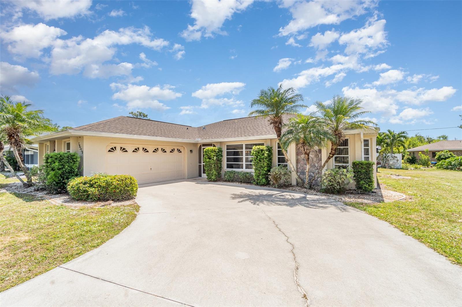 18379 EDGEWATER DR, PORT CHARLOTTE, FL, 33948