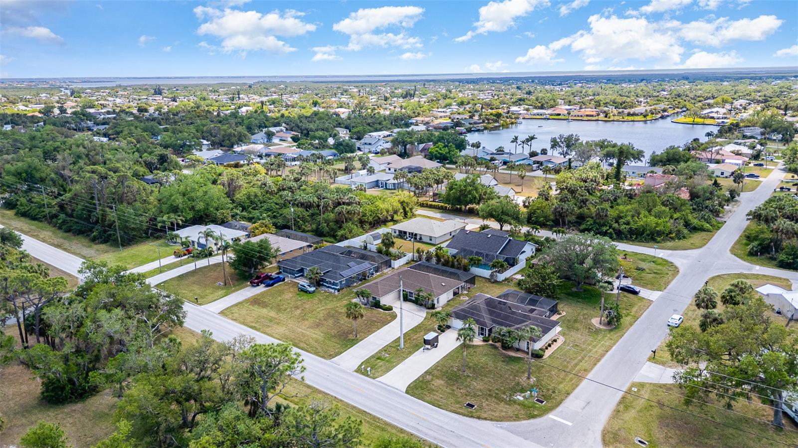 18379 EDGEWATER DR, PORT CHARLOTTE, FL, 33948