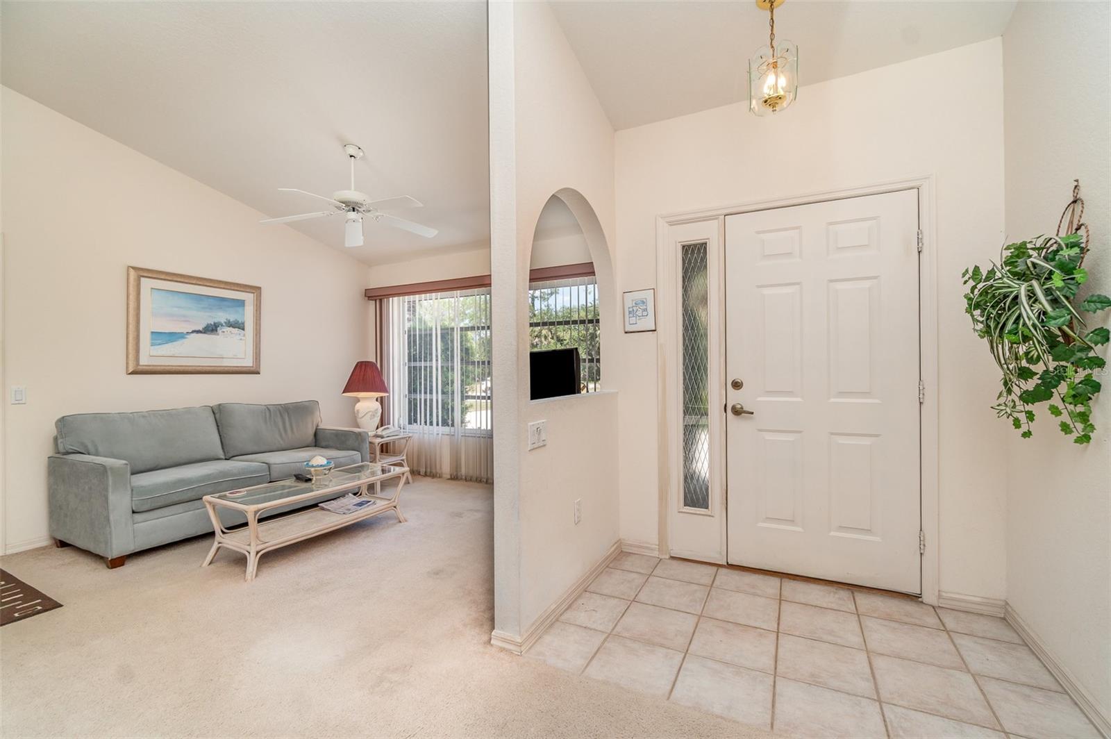 18379 EDGEWATER DR, PORT CHARLOTTE, FL, 33948