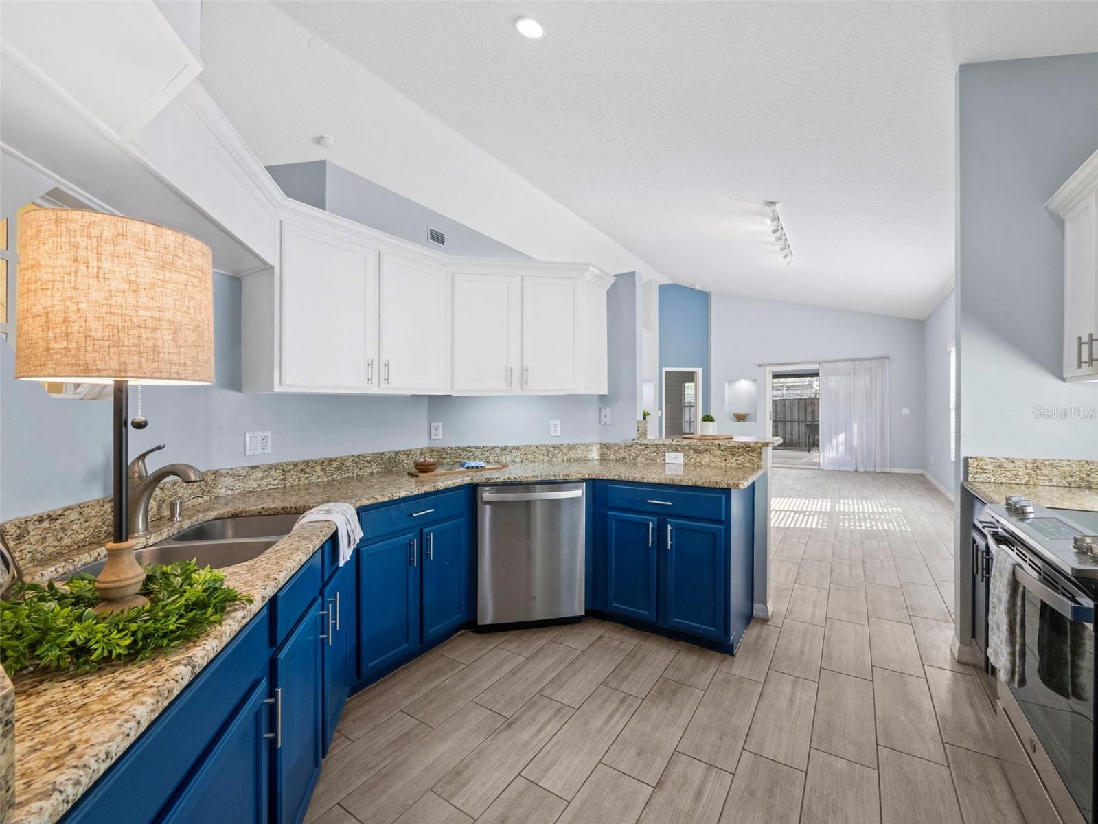 9027 SAINT ANDREWS WAY, MOUNT DORA, FL, 32757