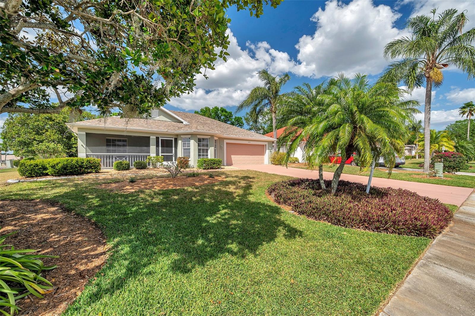 1402 BLUEWATER DR, SUN CITY CENTER, FL, 33573