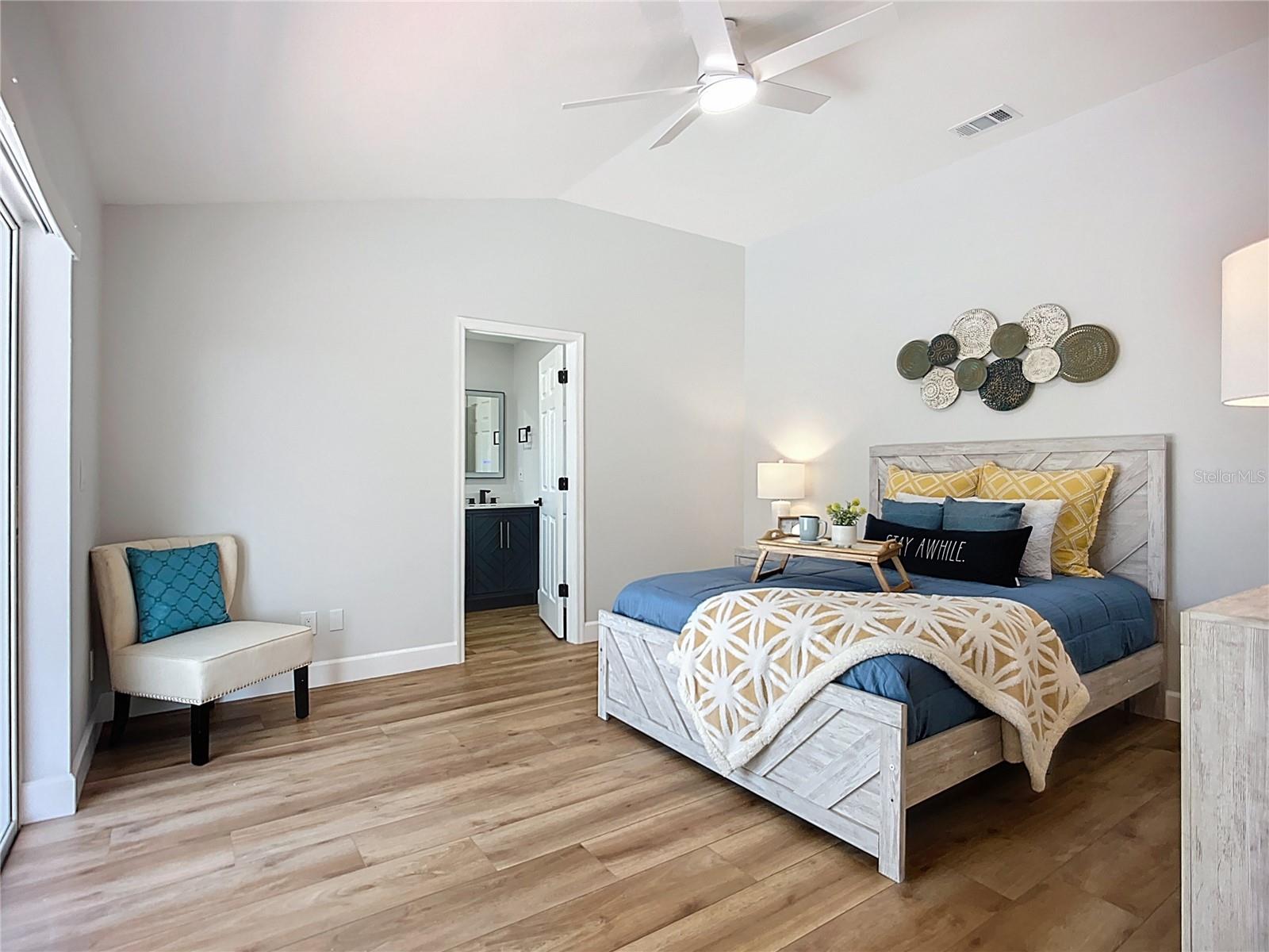1402 BLUEWATER DR, SUN CITY CENTER, FL, 33573